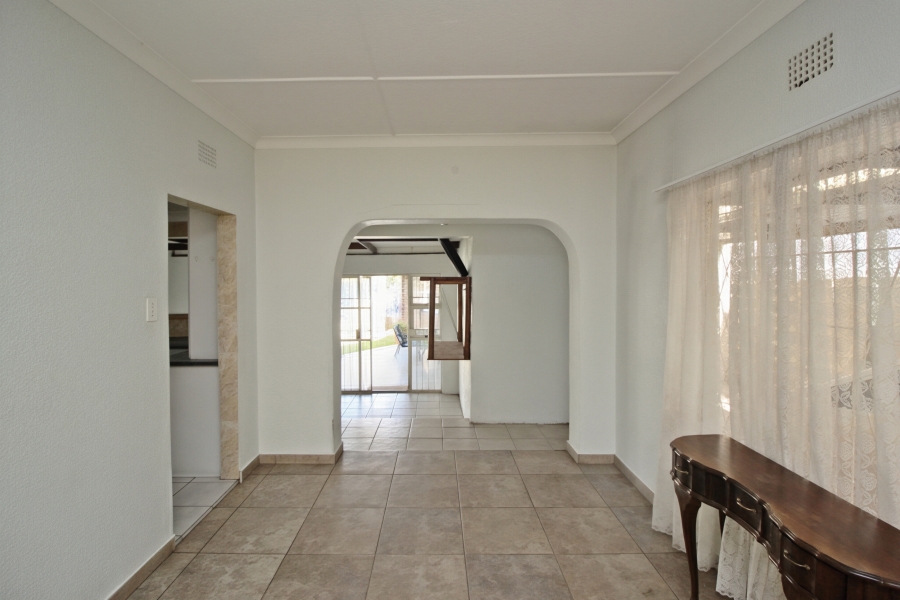 3 Bedroom Property for Sale in Rustivia Gauteng