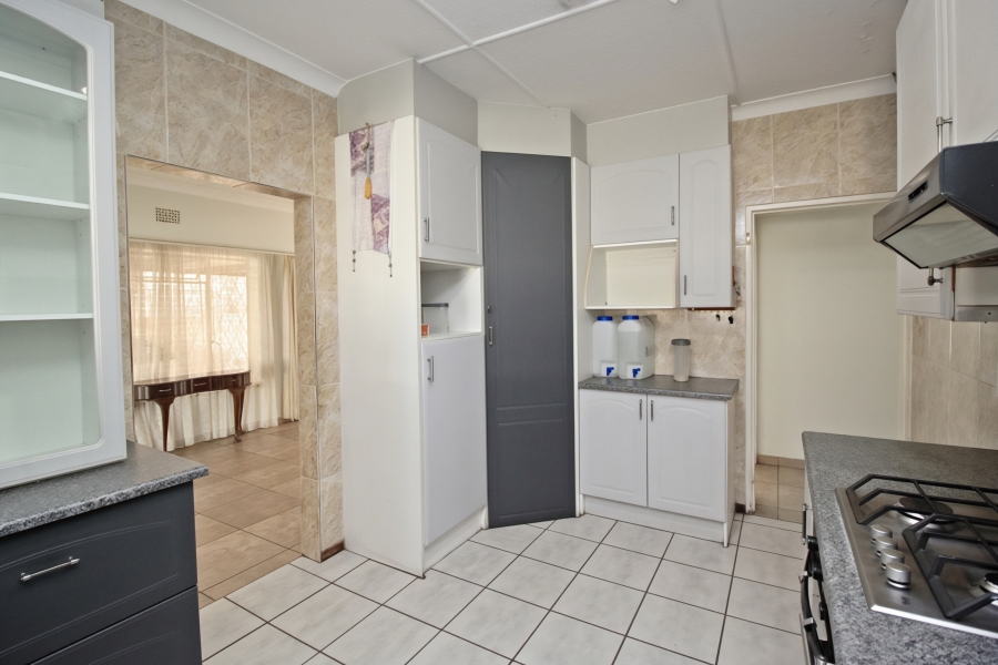 3 Bedroom Property for Sale in Rustivia Gauteng
