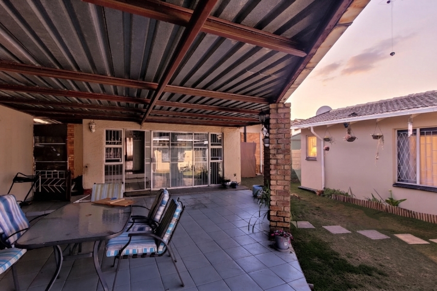 3 Bedroom Property for Sale in Rustivia Gauteng