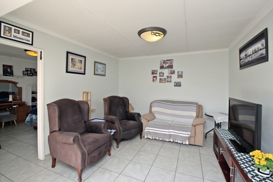 3 Bedroom Property for Sale in Rustivia Gauteng
