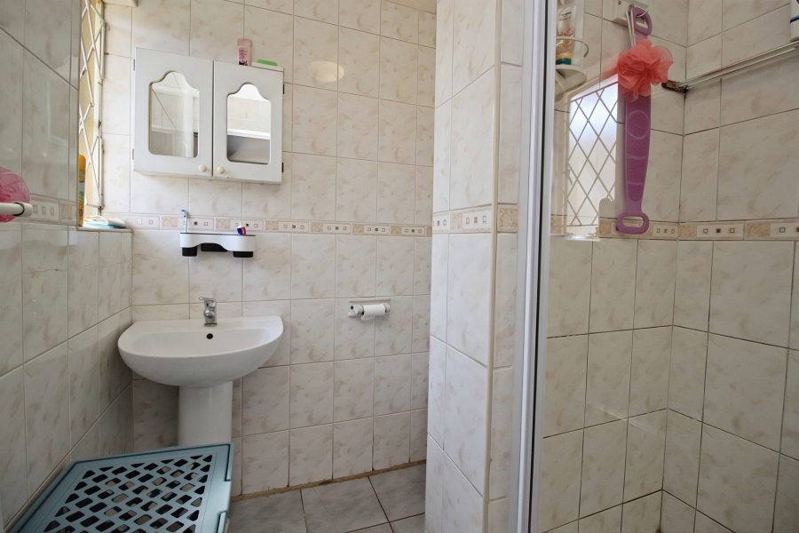 3 Bedroom Property for Sale in Rustivia Gauteng