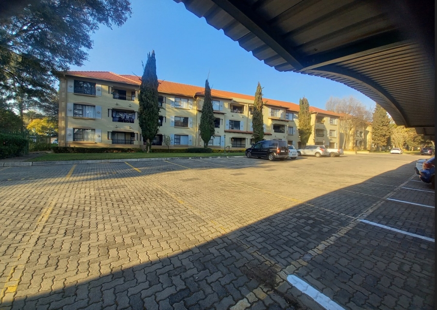2 Bedroom Property for Sale in Nieuw Muckleneuk Gauteng