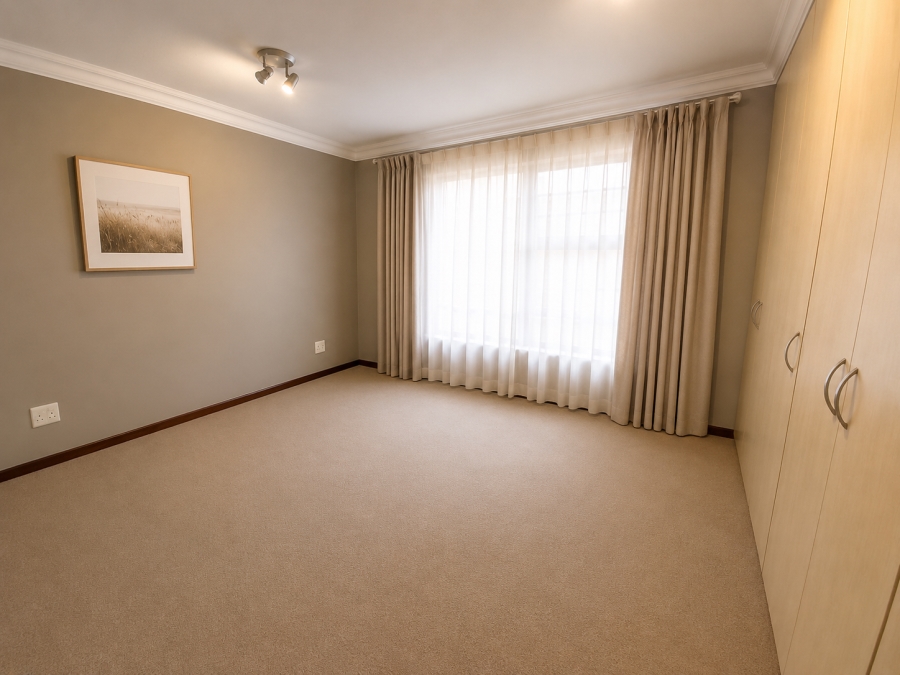2 Bedroom Property for Sale in Nieuw Muckleneuk Gauteng