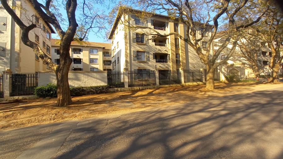 2 Bedroom Property for Sale in Nieuw Muckleneuk Gauteng