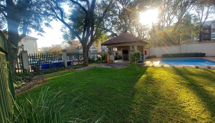 2 Bedroom Property for Sale in Nieuw Muckleneuk Gauteng