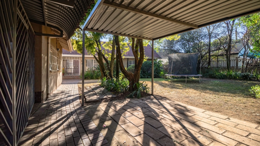 4 Bedroom Property for Sale in Meadowbrook Gauteng