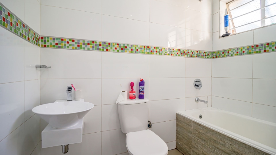 4 Bedroom Property for Sale in Meadowbrook Gauteng