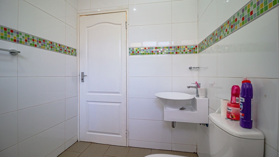 4 Bedroom Property for Sale in Meadowbrook Gauteng