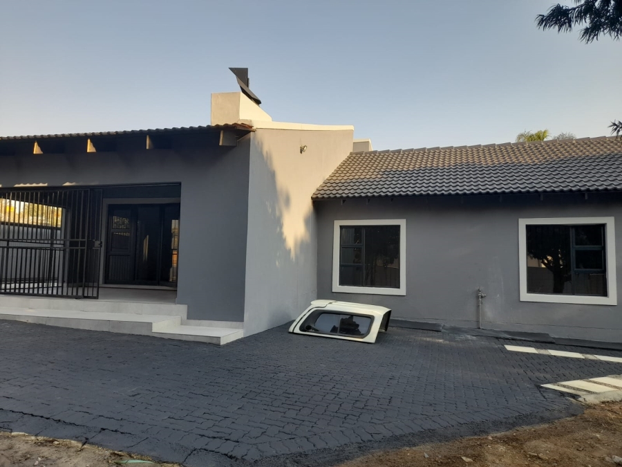 To Let 3 Bedroom Property for Rent in Noordwyk Gauteng