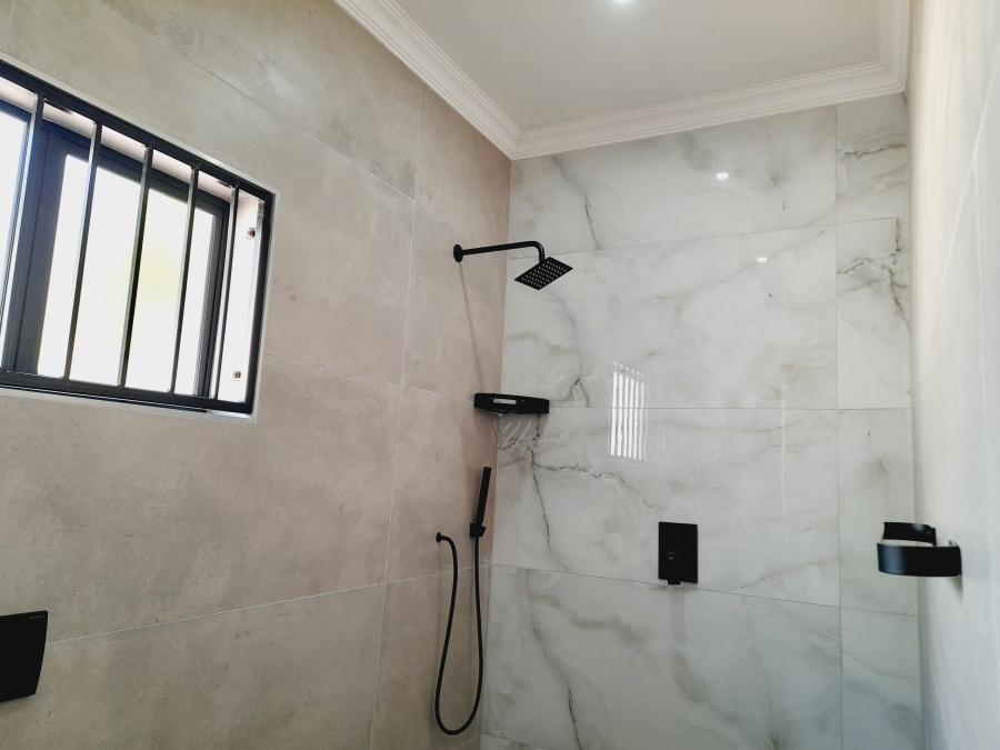 To Let 3 Bedroom Property for Rent in Noordwyk Gauteng