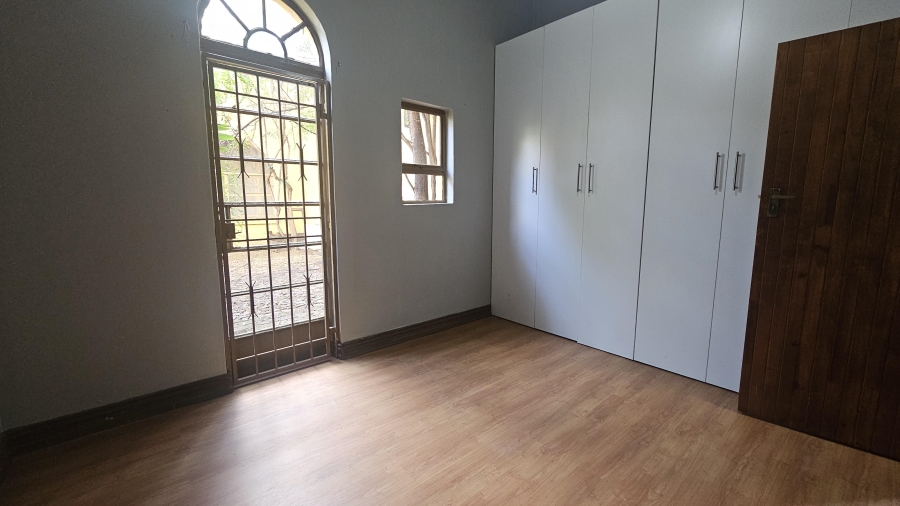 3 Bedroom Property for Sale in Crowthorne AH Gauteng