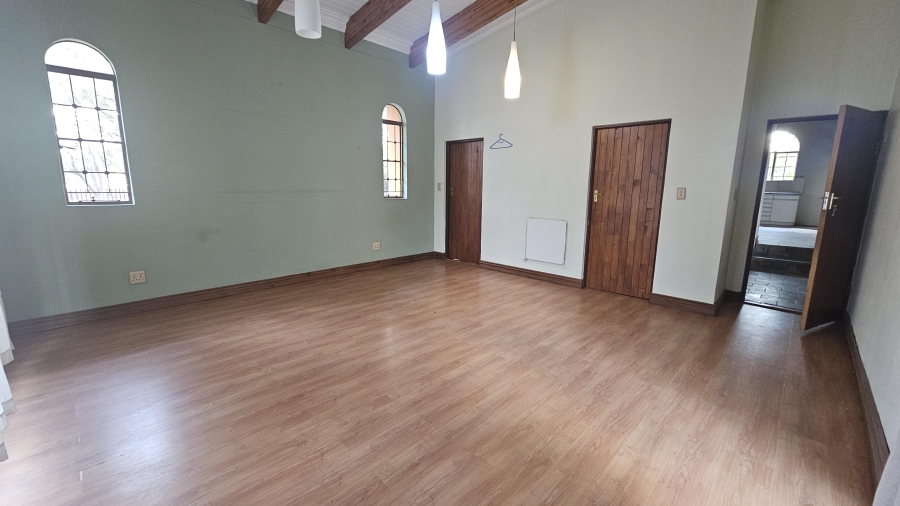 3 Bedroom Property for Sale in Crowthorne AH Gauteng