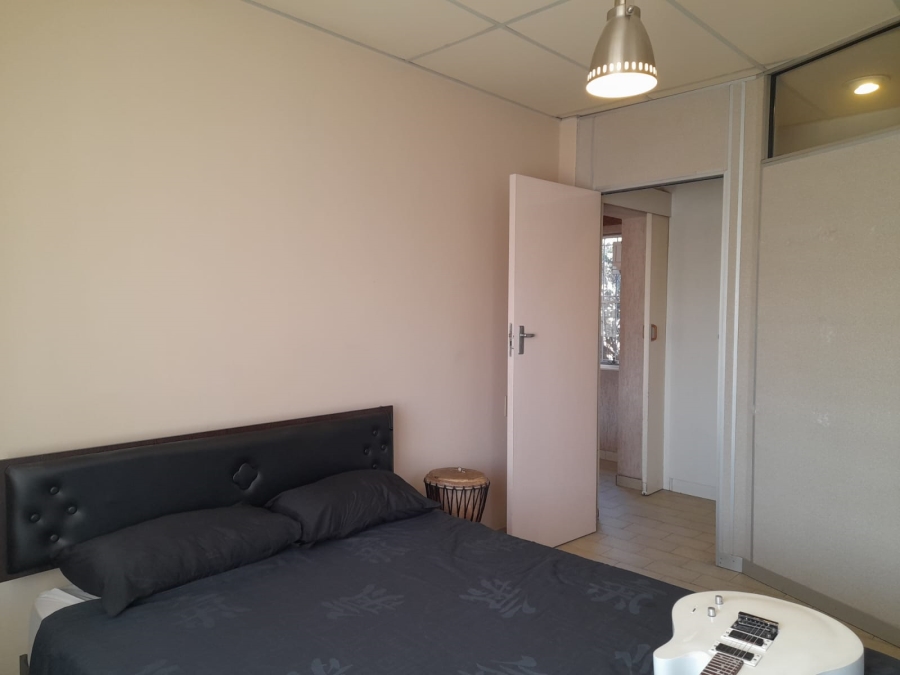 1 Bedroom Property for Sale in Glen Austin Gauteng