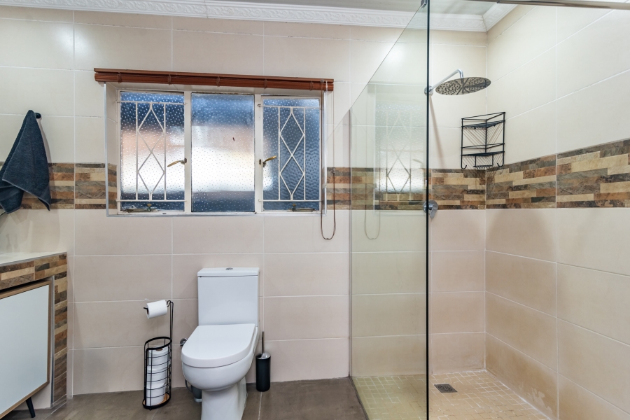 4 Bedroom Property for Sale in Helderkruin Gauteng