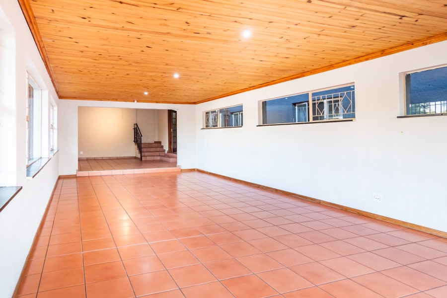 4 Bedroom Property for Sale in Helderkruin Gauteng