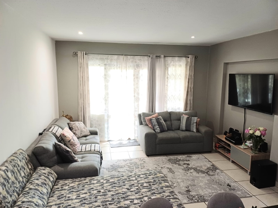 2 Bedroom Property for Sale in Needwood Gauteng