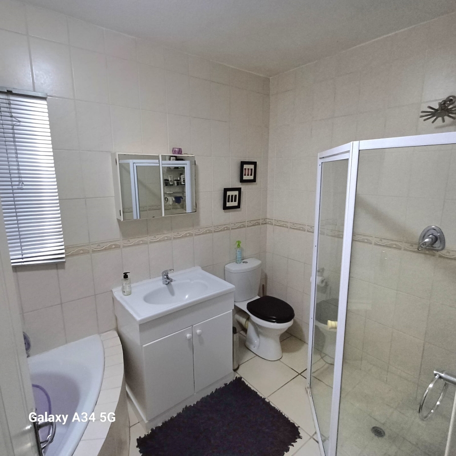 2 Bedroom Property for Sale in Needwood Gauteng
