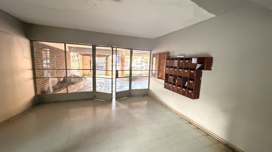 2 Bedroom Property for Sale in Sunnyside Gauteng