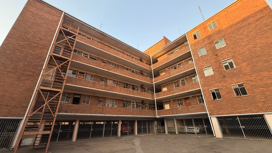 2 Bedroom Property for Sale in Sunnyside Gauteng