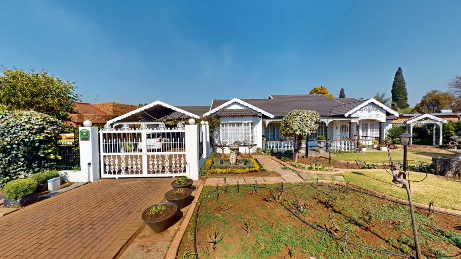4 Bedroom Property for Sale in Sunward Park Gauteng