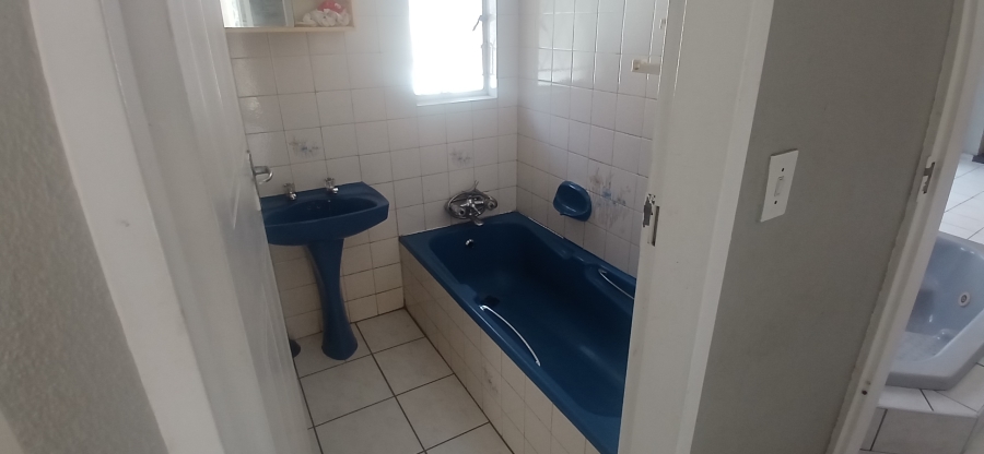 3 Bedroom Property for Sale in Albertsdal Gauteng