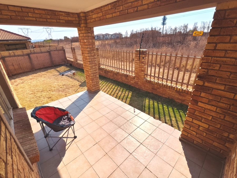 3 Bedroom Property for Sale in Kosmosdal Gauteng