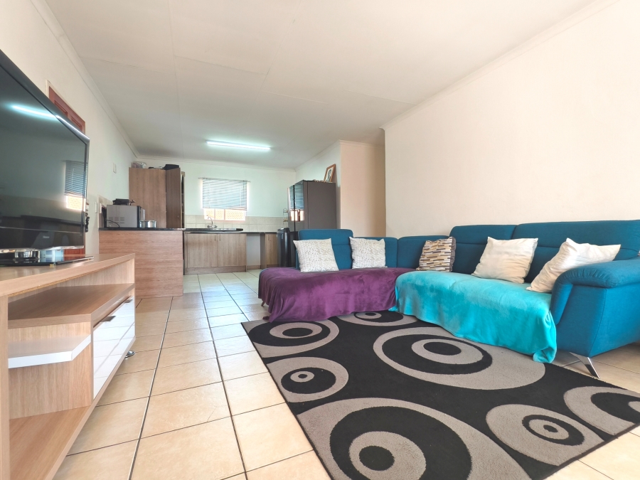 3 Bedroom Property for Sale in Kosmosdal Gauteng