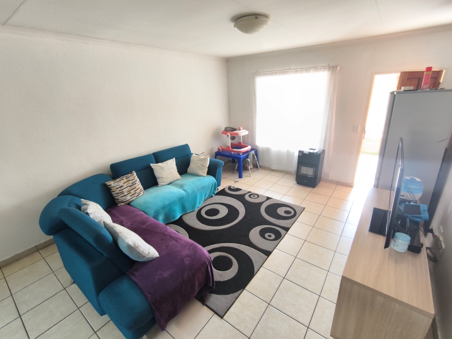 3 Bedroom Property for Sale in Kosmosdal Gauteng