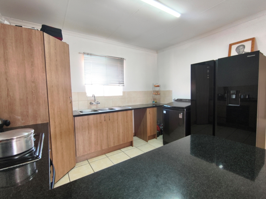 3 Bedroom Property for Sale in Kosmosdal Gauteng