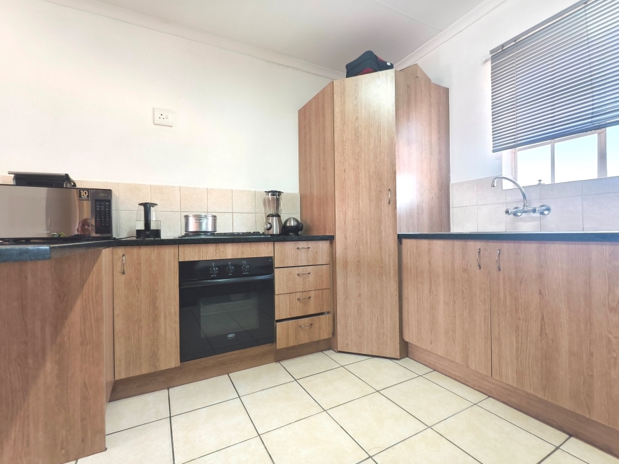 3 Bedroom Property for Sale in Kosmosdal Gauteng