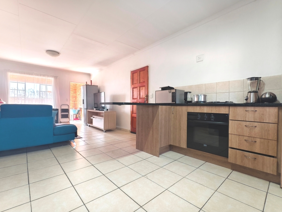 3 Bedroom Property for Sale in Kosmosdal Gauteng
