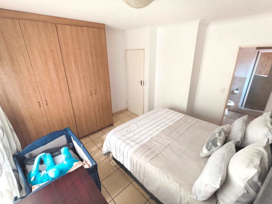 3 Bedroom Property for Sale in Kosmosdal Gauteng