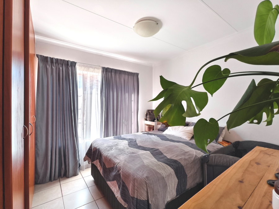 2 Bedroom Property for Sale in Kosmosdal Gauteng