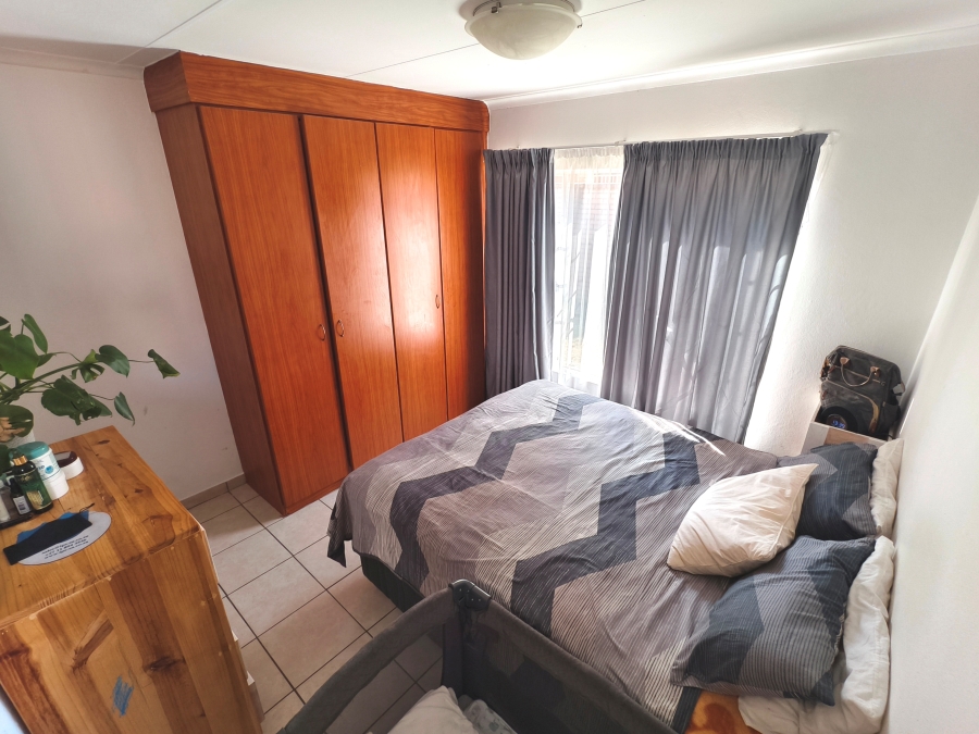 2 Bedroom Property for Sale in Kosmosdal Gauteng