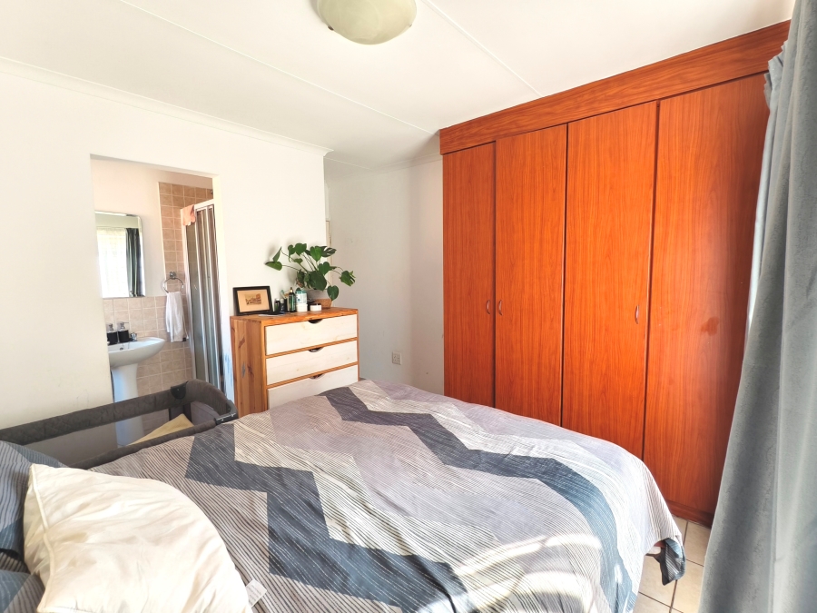 2 Bedroom Property for Sale in Kosmosdal Gauteng