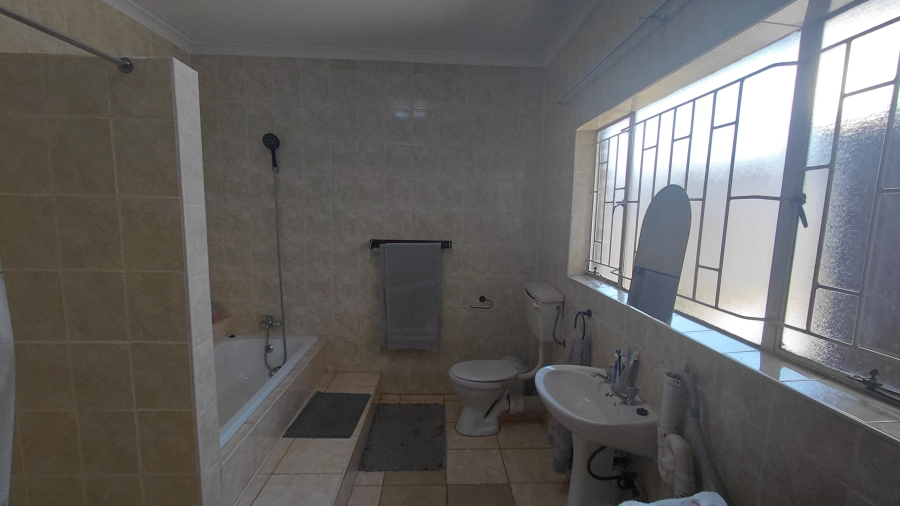 2 Bedroom Property for Sale in Noycedale Gauteng