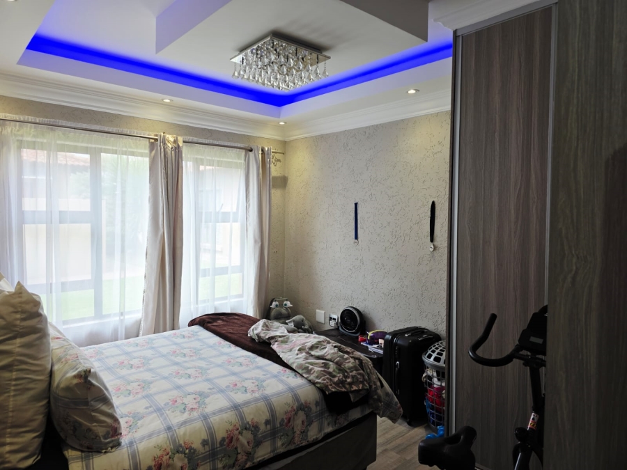 3 Bedroom Property for Sale in Fleurdal Gauteng