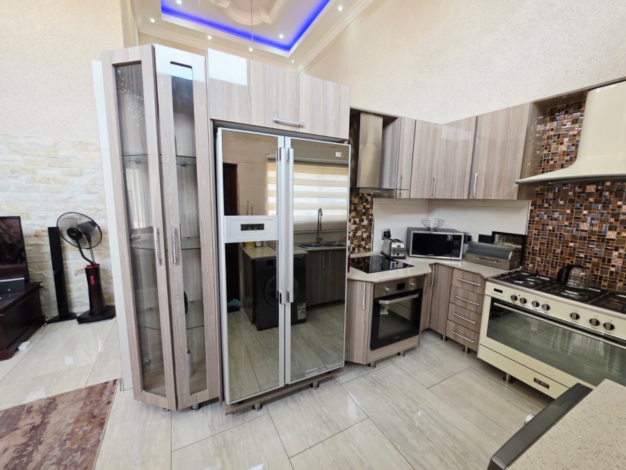 3 Bedroom Property for Sale in Fleurdal Gauteng