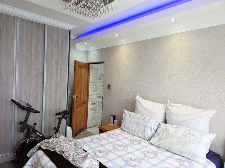 3 Bedroom Property for Sale in Fleurdal Gauteng
