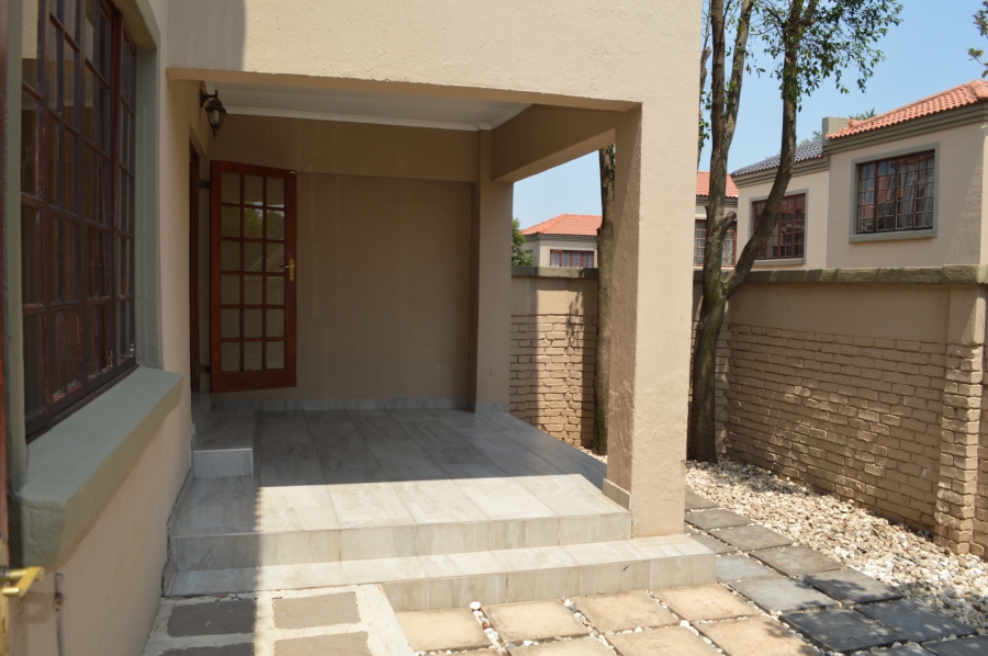 To Let 4 Bedroom Property for Rent in Craigavon Gauteng