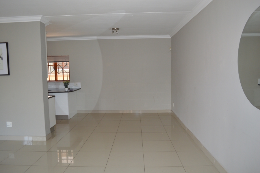 To Let 4 Bedroom Property for Rent in Craigavon Gauteng