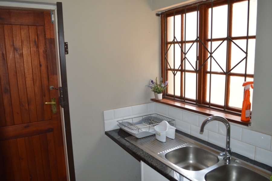 To Let 4 Bedroom Property for Rent in Craigavon Gauteng