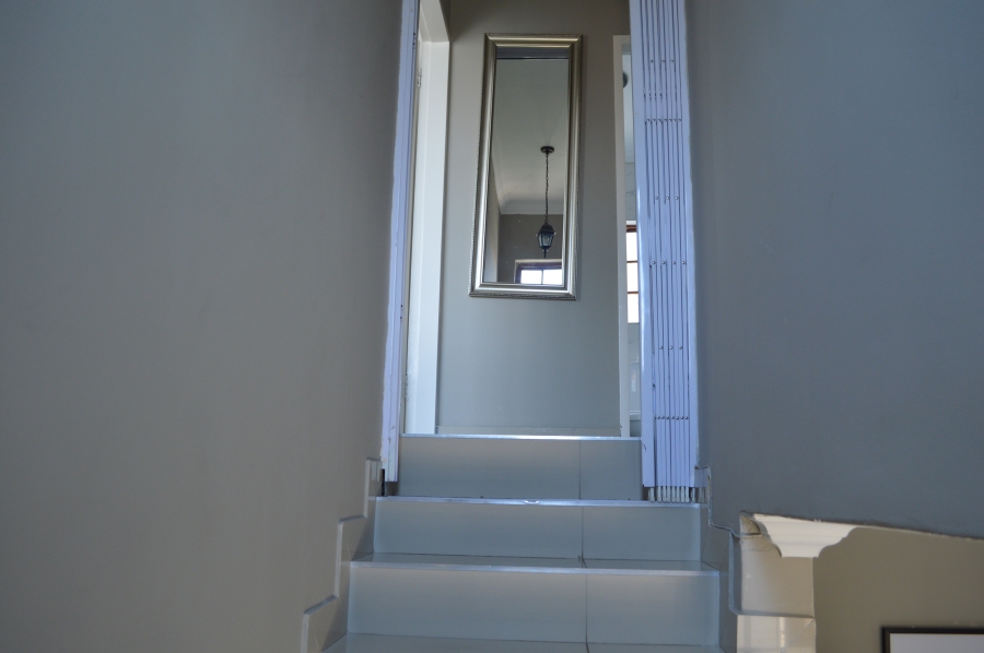 To Let 4 Bedroom Property for Rent in Craigavon Gauteng
