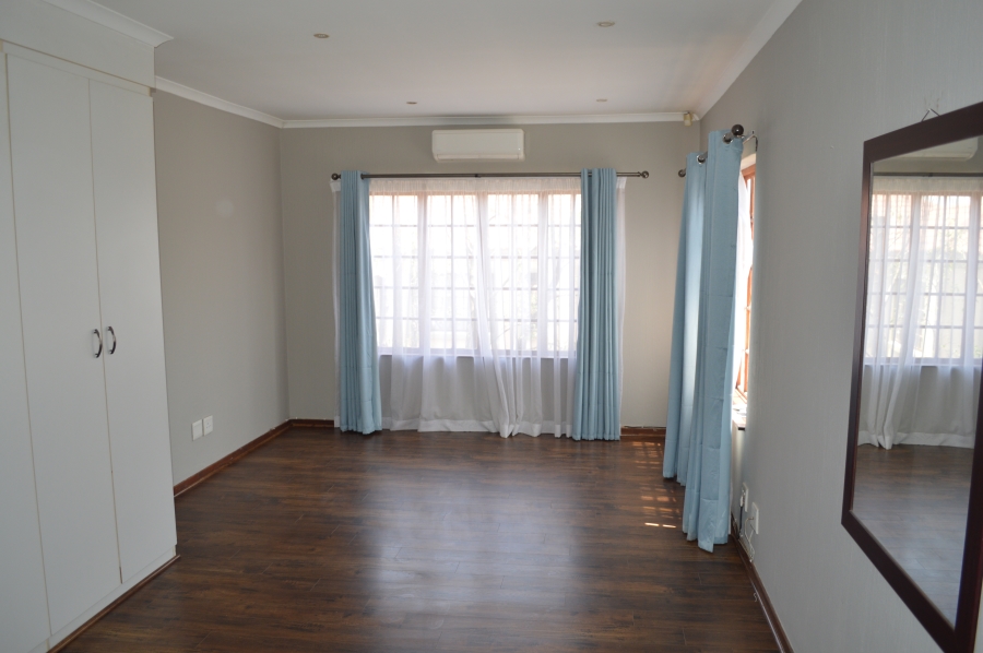 To Let 4 Bedroom Property for Rent in Craigavon Gauteng