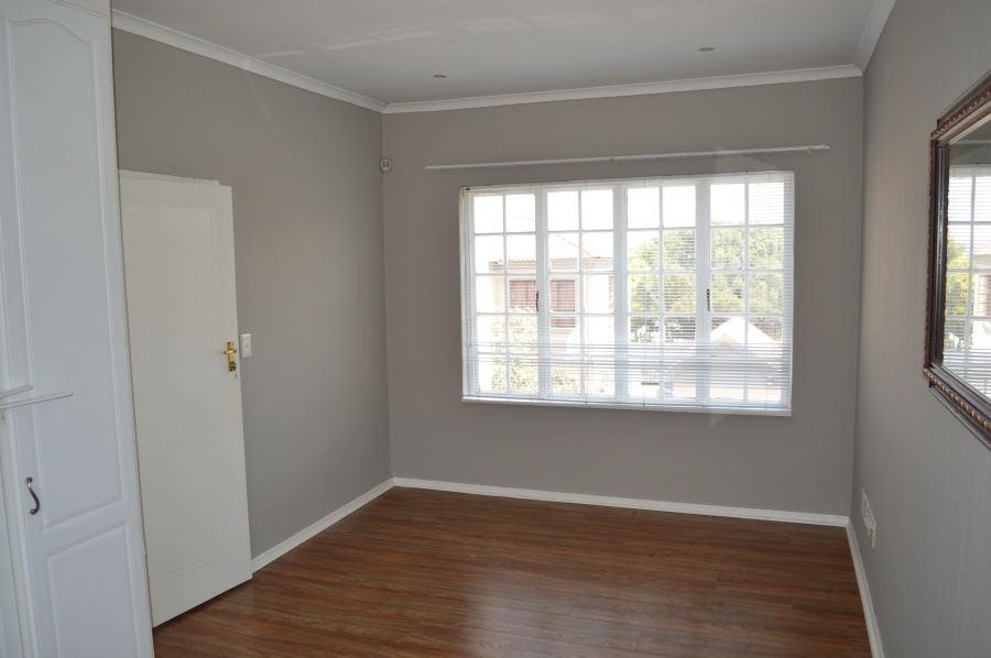 To Let 4 Bedroom Property for Rent in Craigavon Gauteng