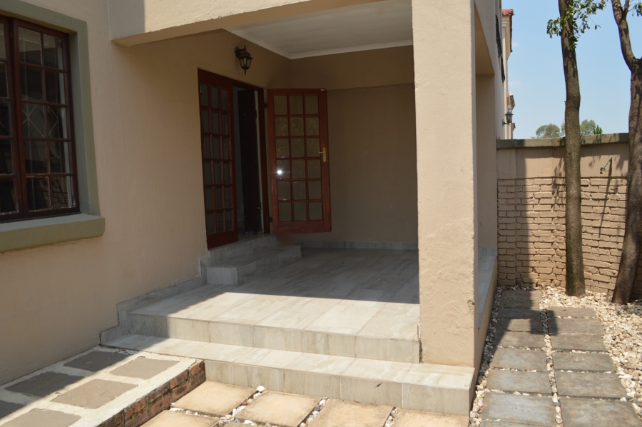 To Let 4 Bedroom Property for Rent in Craigavon Gauteng
