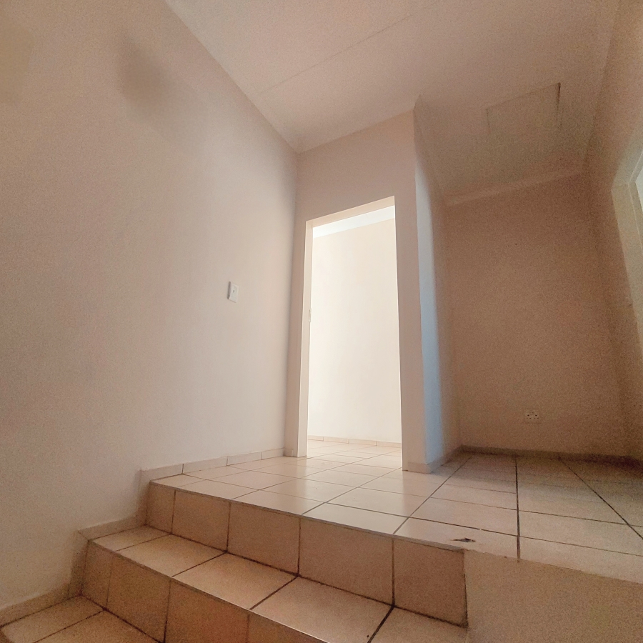 2 Bedroom Property for Sale in Crystal Park Gauteng