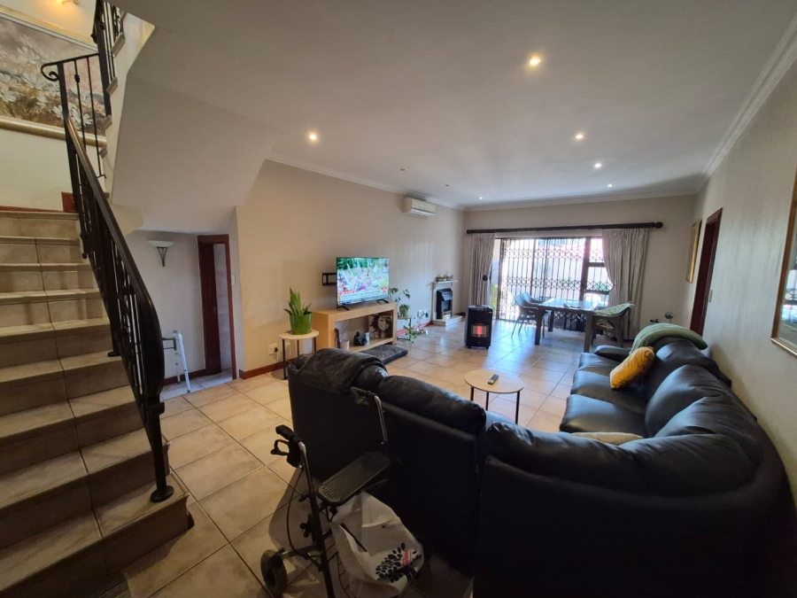 4 Bedroom Property for Sale in Elma Park Gauteng
