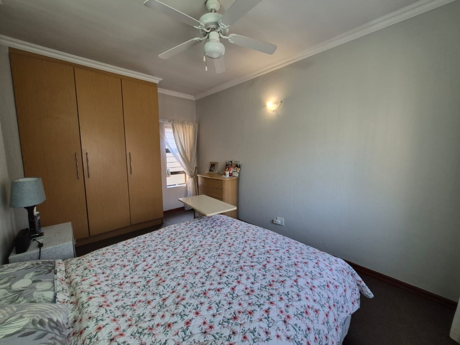 4 Bedroom Property for Sale in Elma Park Gauteng