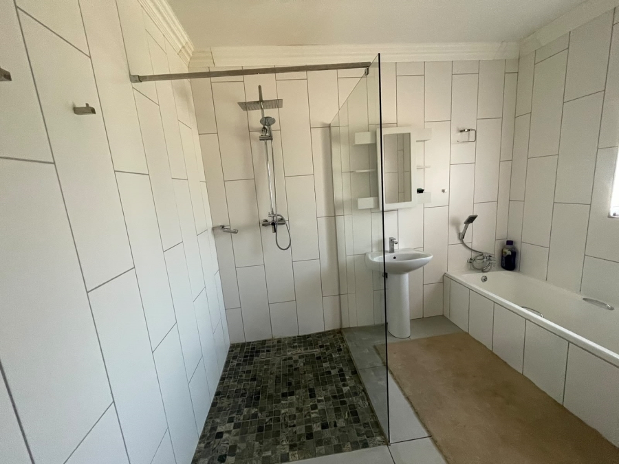 3 Bedroom Property for Sale in Vanderbijlpark SE 4 Gauteng